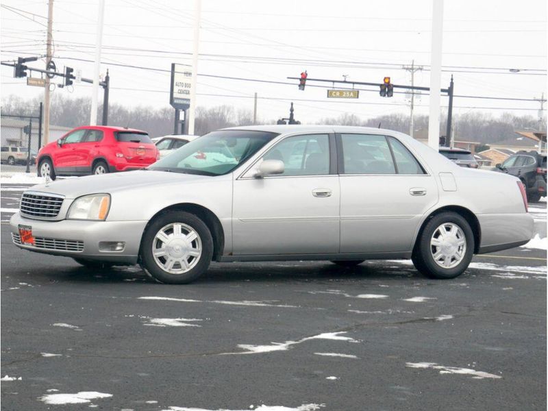 2005 Cadillac DeVille Image 6