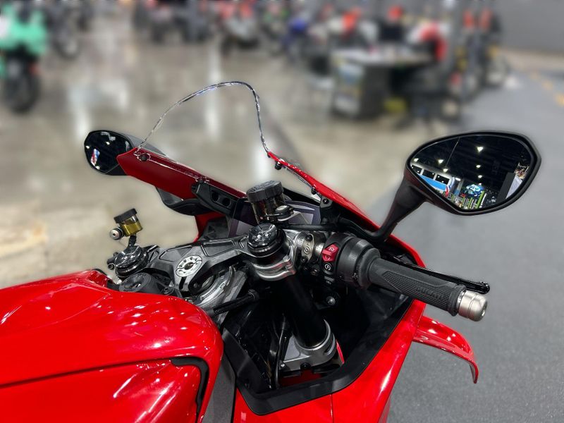 New 2026 Ducati PANIGALE V4 Image 23