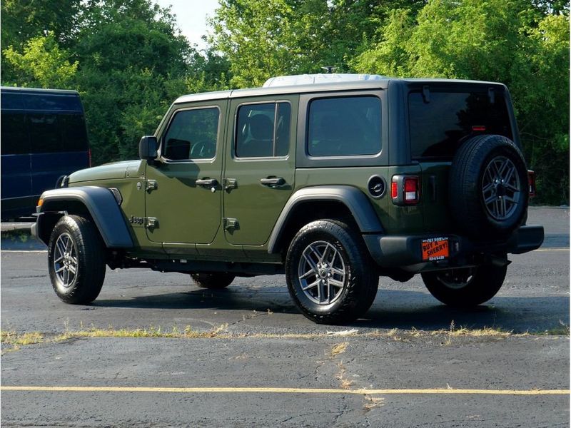 2024 Jeep Wrangler Sport SImage 11