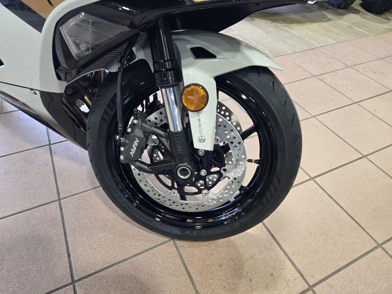 NEW 2026 KAWASAKI NINJA ZX6R ABS Image 20