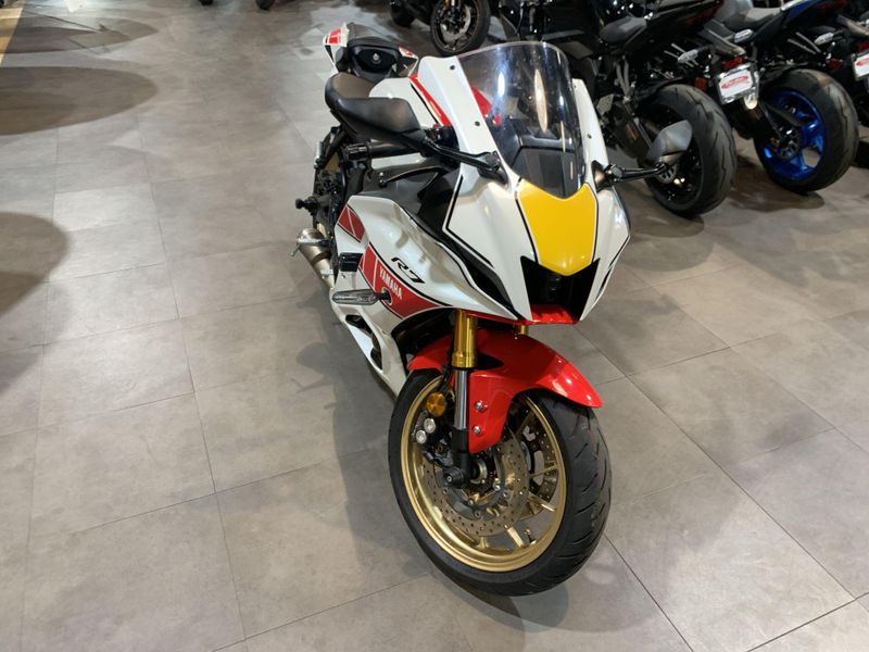 Used 2022 Yamaha YZF-R7 CA Image 25