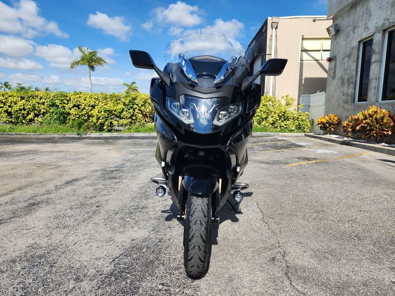 2022 BMW K 1600 GTL Image 2