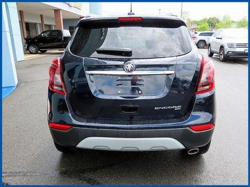 2022 Buick Encore PreferredImage 6