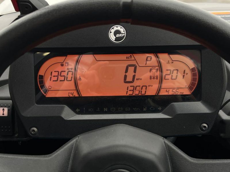 New 2025 Can-Am MAVERICK SPORT XRC 64 1000R 