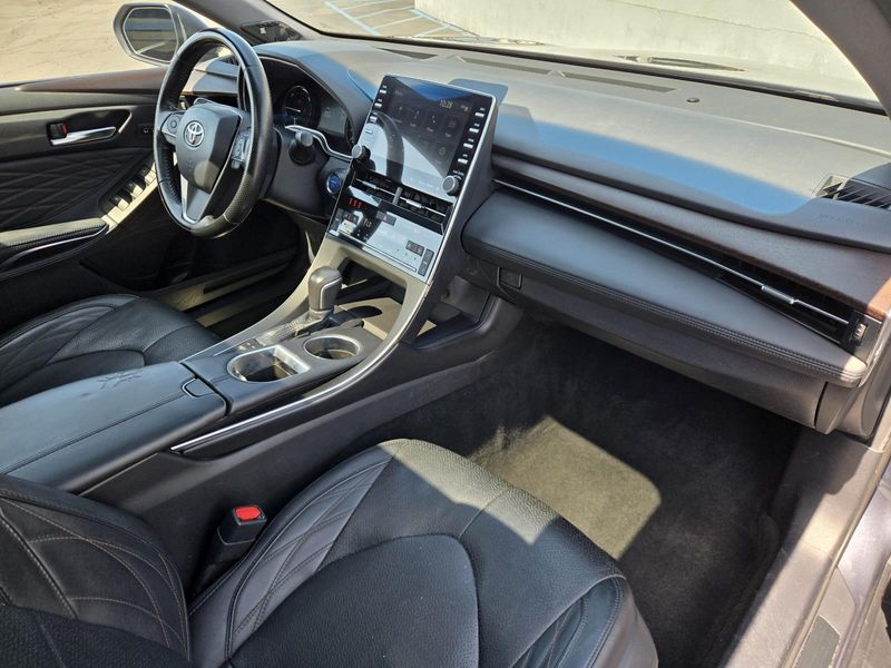 Used 2021 Toyota Avalon Hybrid Limited FWD (Natl)