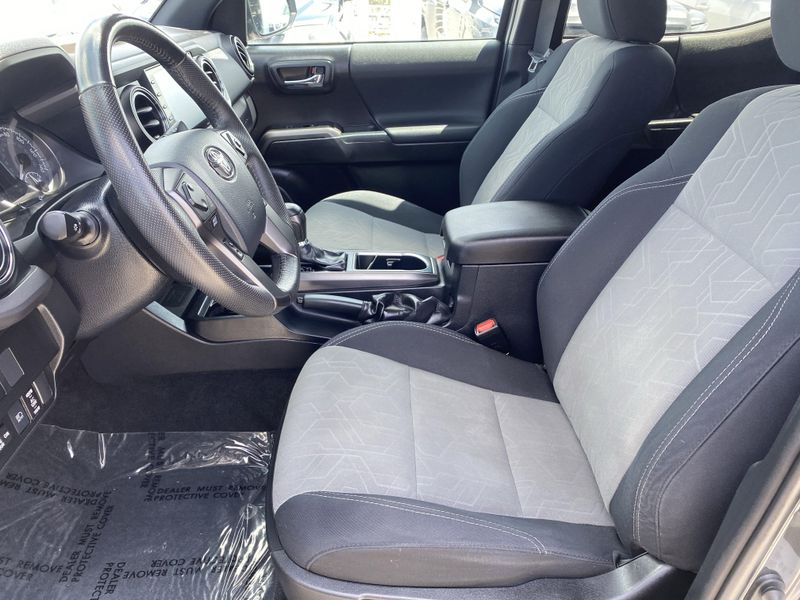2020 Toyota Tacoma TRD SportImage 18