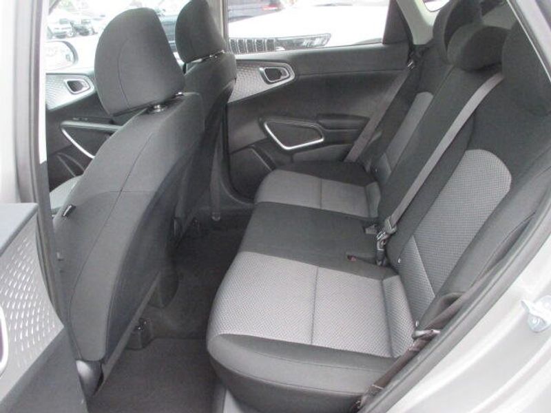 Used 2023 Kia Soul LXImage 20