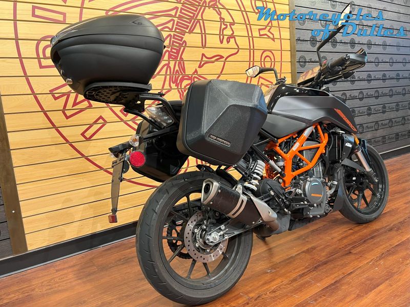 2023 KTM Duke 390 Image 6