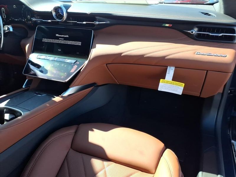 New 2026 Maserati GranTurismo Image 4