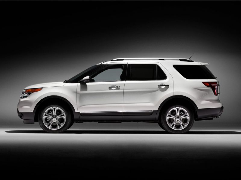 Used 2015 Ford Explorer XLTImage 1