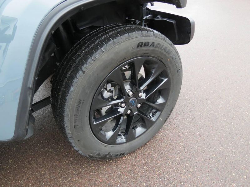 Used 2025 Jeep Wrangler 4xE Sahara 4x4 4dr SUVImage 7