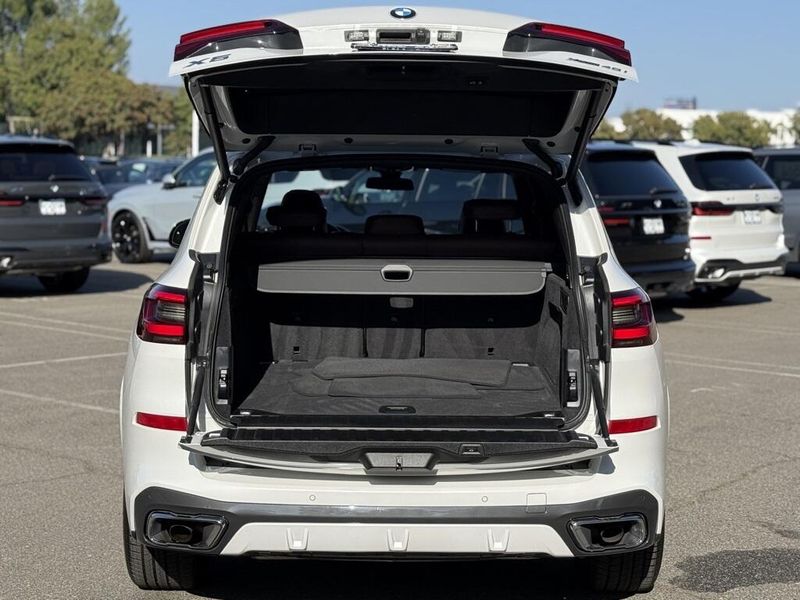 2022 BMW X5 xDrive40iImage 14