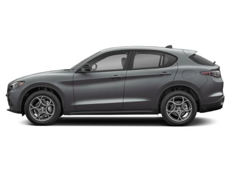 New 2026 Alfa Romeo Stelvio Image 2