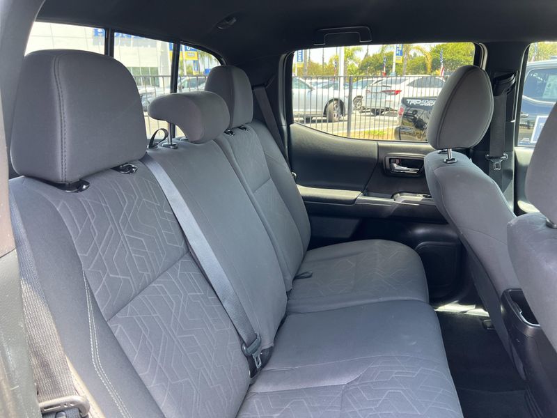 Used 2018 Toyota Tacoma TRD Off RoadImage 23