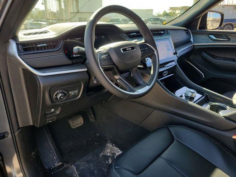 New 2026 Jeep Grand Cherokee Limited 4x4