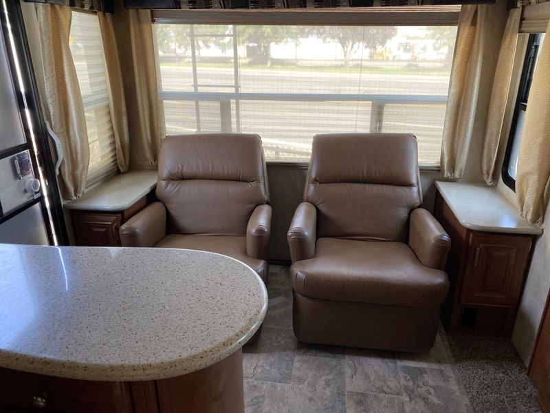 Used 2016 NORTHWOOD MFG FOX MOUNTAIN 235 RLS Image 13
