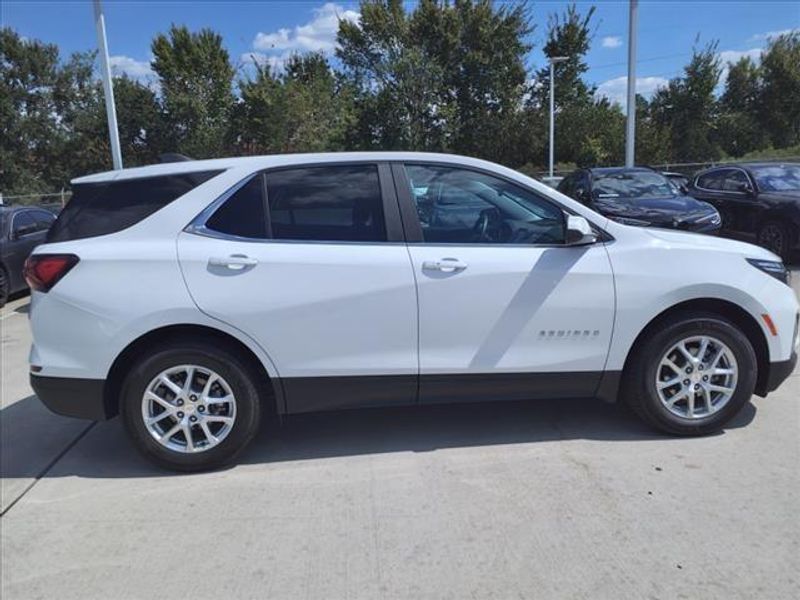 2022 Chevrolet Equinox LTImage 6