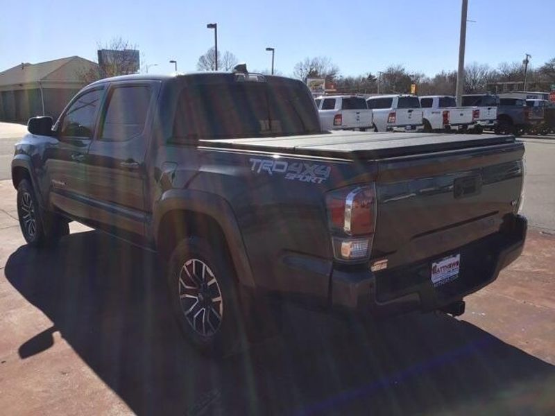 2022 Toyota Tacoma TRD SportImage 3