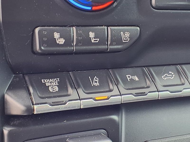 Used 2020 Chevrolet Silverado 2500HD LTZImage 10