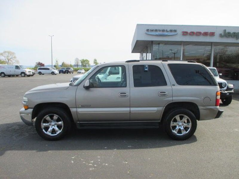 2003 Chevrolet Tahoe LTImage 12