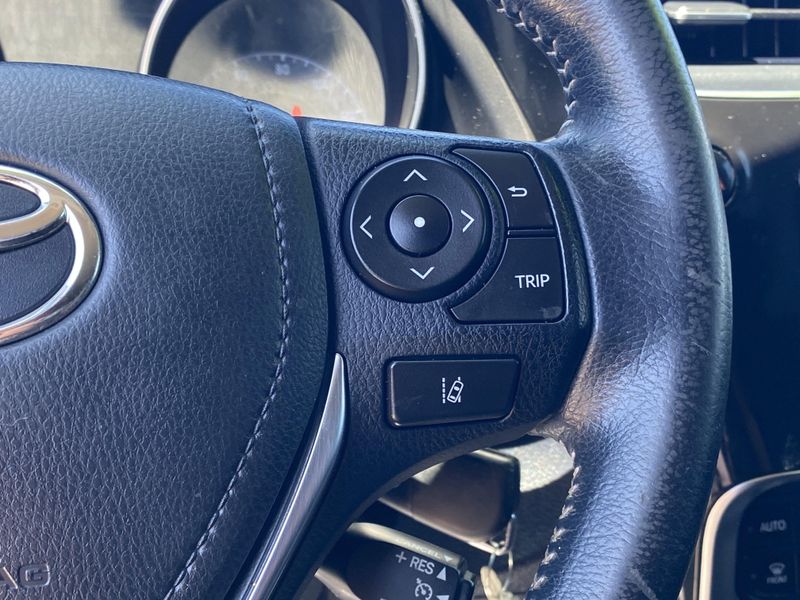 Used 2018 Toyota Corolla iM BaseImage 27