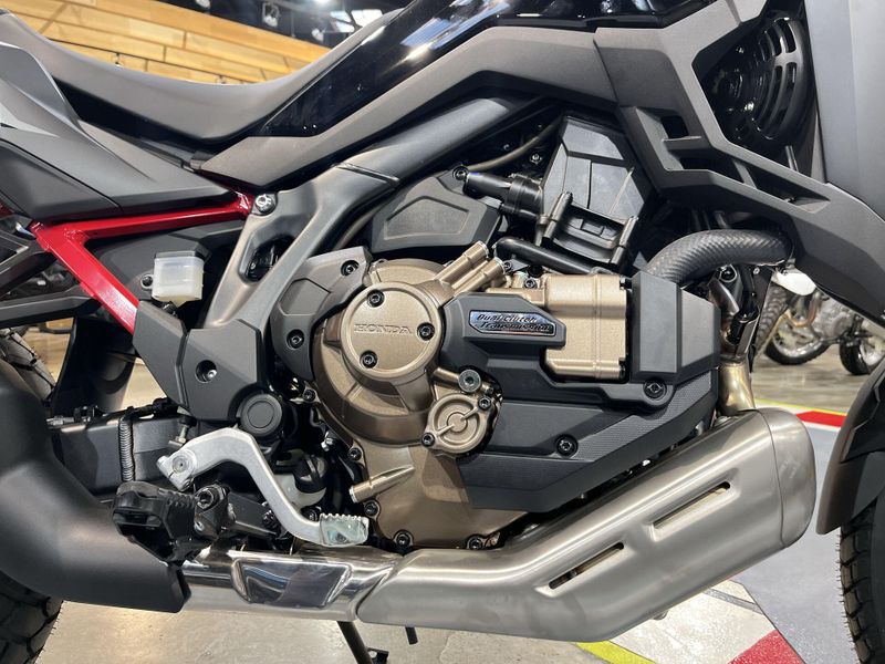 New 2025 Honda AFRICA TWIN DCT Image 16