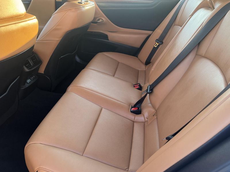 Used 2024 Lexus ES 350Image 30