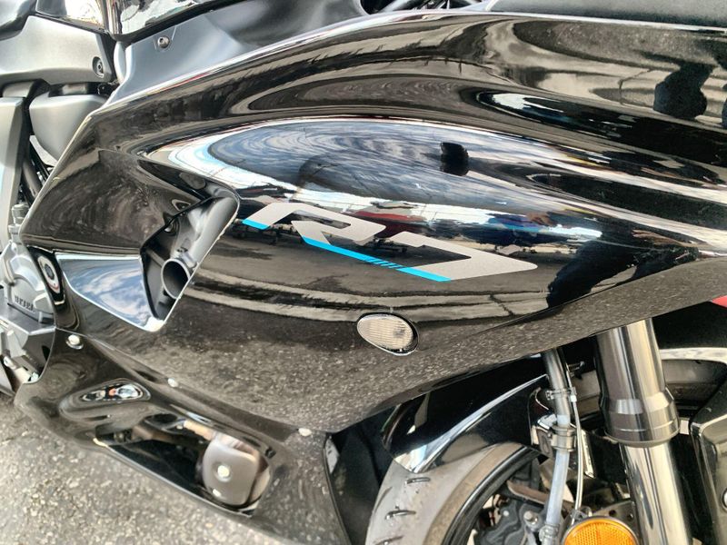 Used 2022 Yamaha YZF-R7 CA Image 16
