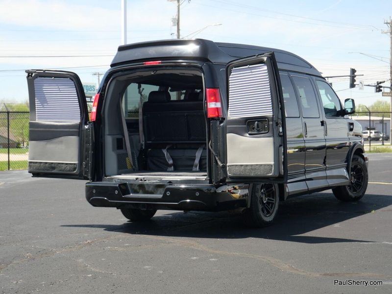 2019 Chevrolet Express 2500 Image 22