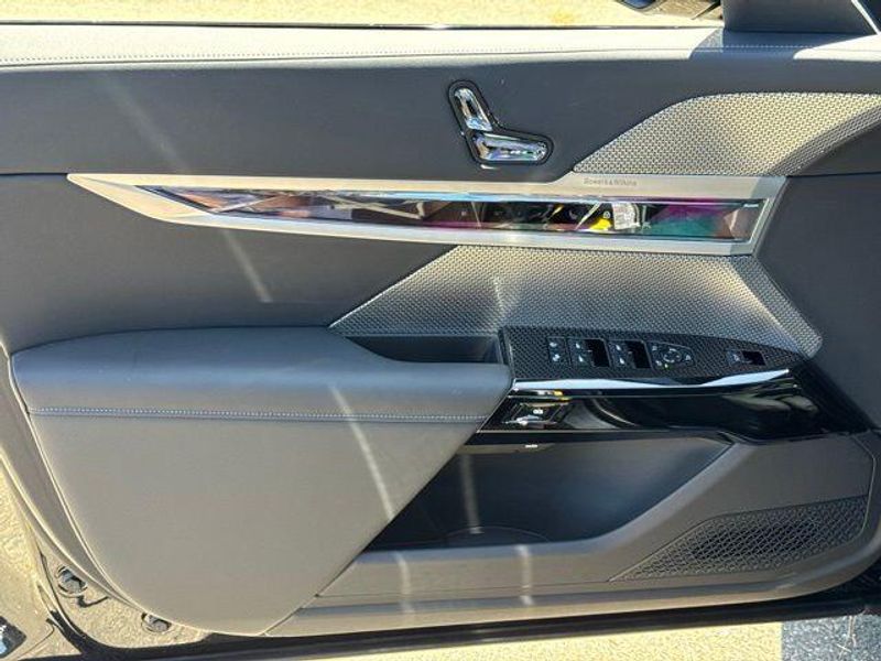 New 2026 BMW 7 Series 750e xDriveImage 15