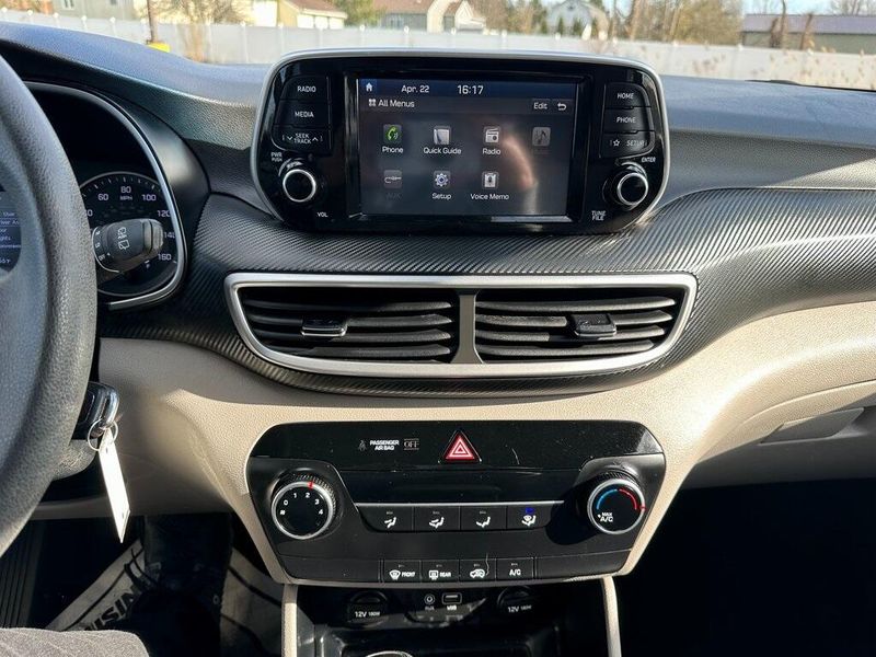 2020 Hyundai Tucson SEImage 6