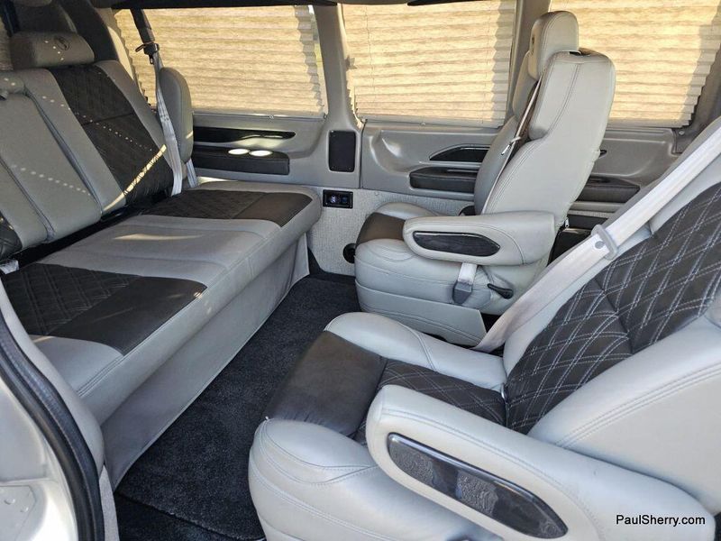 Used 2021 Chevrolet Express Passenger LSImage 21