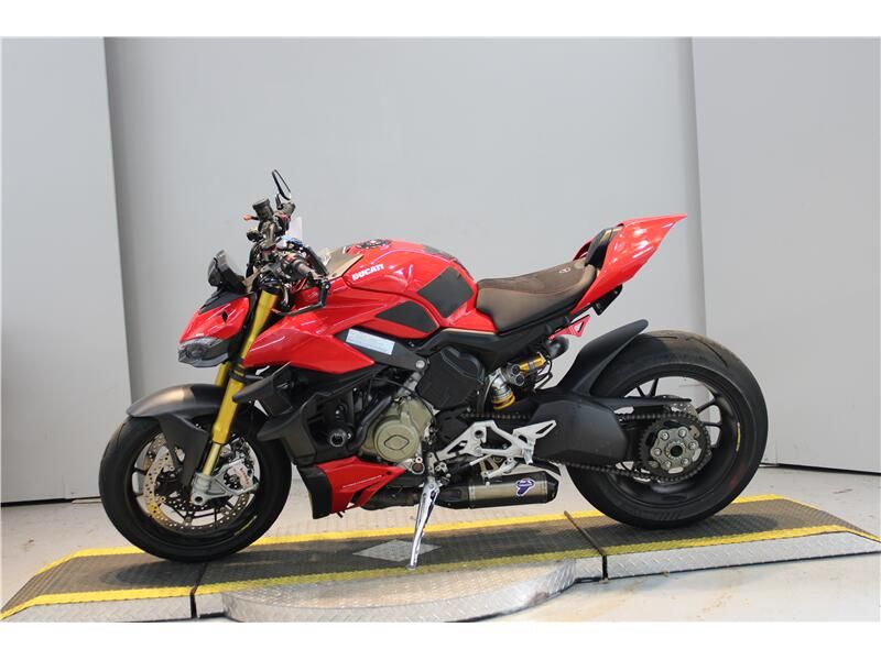 Used 2021 Ducati STREET FIGHTER V4S Image 2