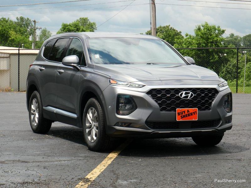 Used 2019 Hyundai Santa Fe SELImage 16