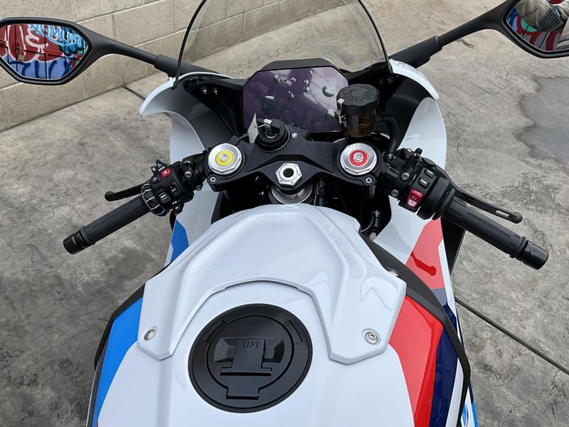 New 2026 BMW M 1000 RR Image 10