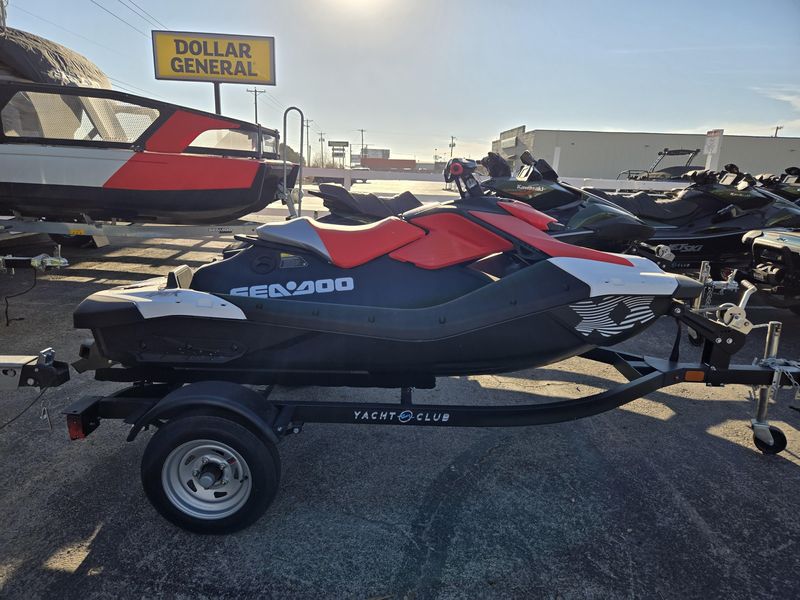 2025 SEADOO SPARK TRIXX FOR 1 DRAGON RED AND WHITE Image 2