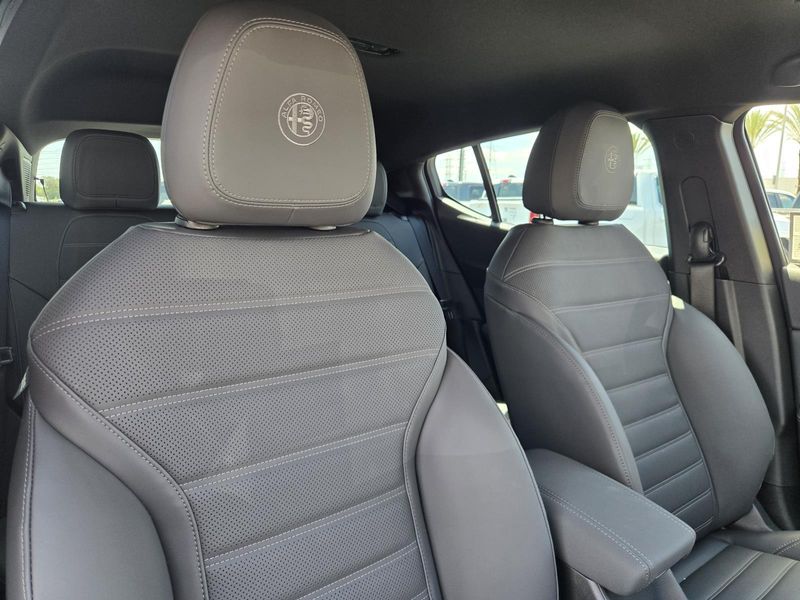 New 2026 Alfa Romeo Tonale Sprint Awd