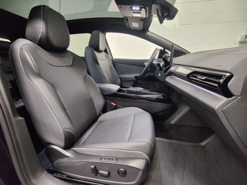 2023 Volkswagen ID.4 Pro S AWD w/Glass RoofImage 5