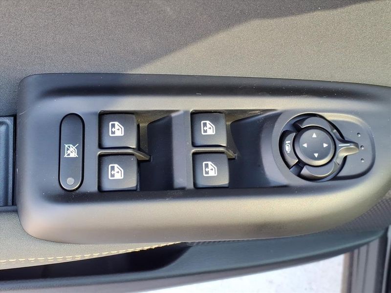 New 2026 Alfa Romeo Tonale Veloce AwdImage 15