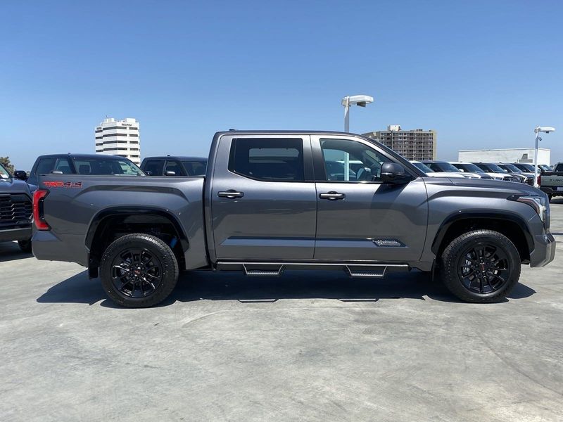 2024 Toyota Tundra PlatinumImage 3