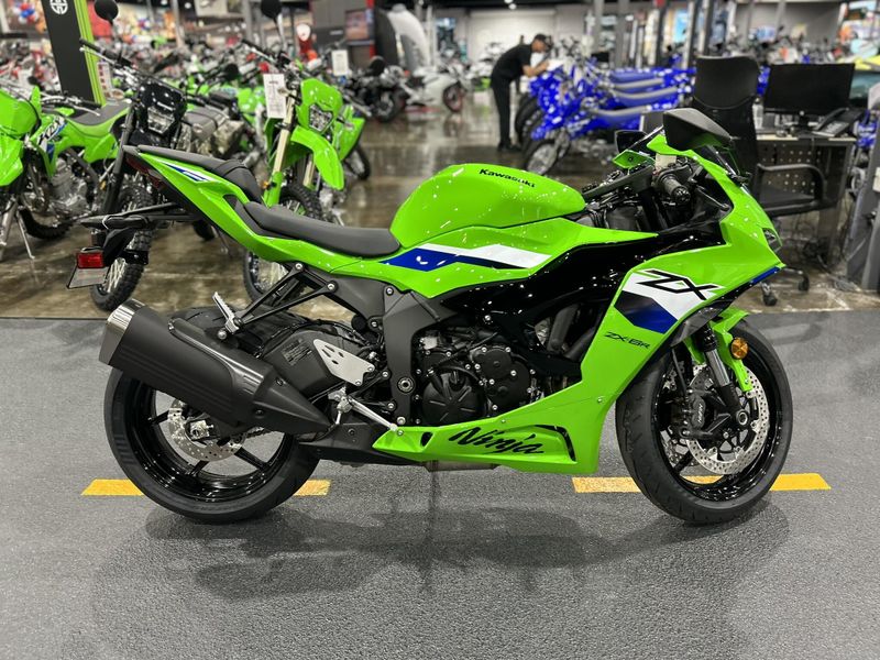 New 2026 Kawasaki NINJA ZX-6R Image 5