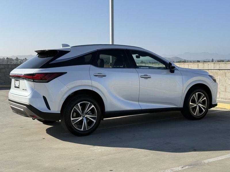 Used 2023 Lexus RX 350Image 11