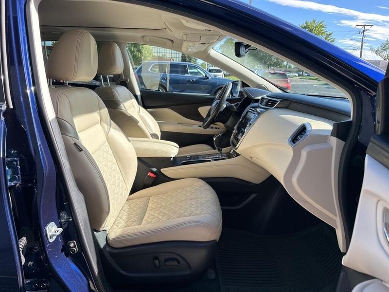 Used 2023 Nissan Murano PlatinumImage 16