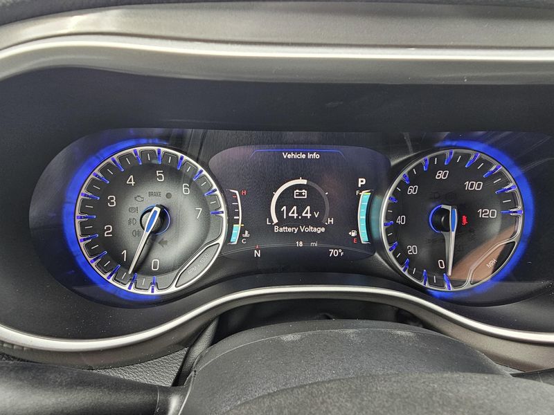 2025 Chrysler Pacifica SelectImage 17