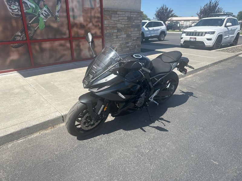 New 2025 Suzuki GSXS 8R 