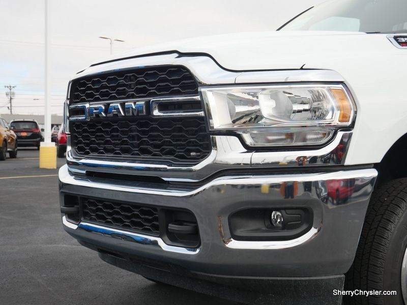 2024 RAM 3500 Tradesman Chassis Regular Cab 4x4 60