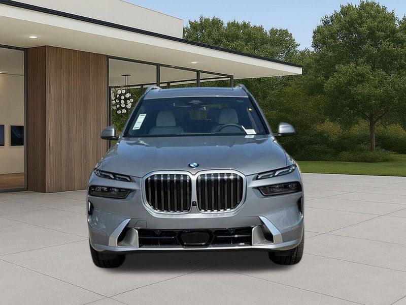 New 2026 BMW X7 xDrive40iImage 4