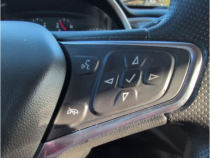 Used 2023 Chevrolet Malibu LTImage 21