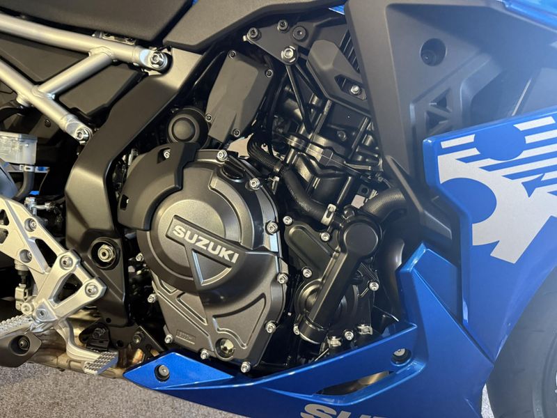 New 2026 Suzuki GSX-8R Image 3