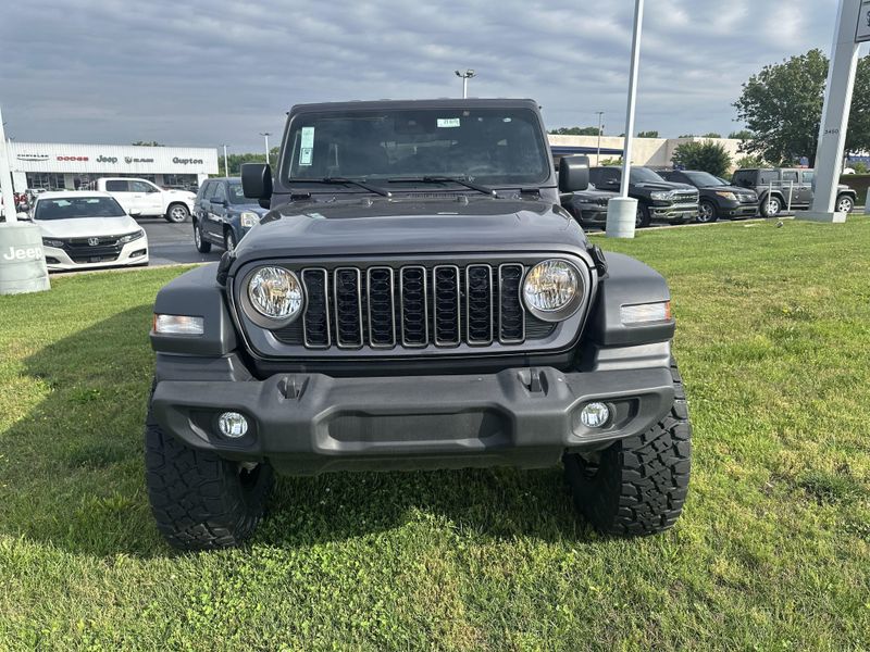 2024 Jeep Wrangler Sport SImage 2